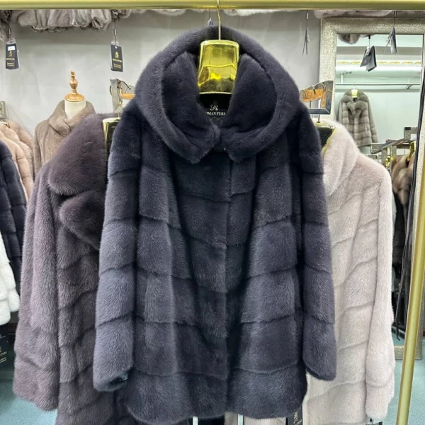 ROMAN FURS — изображение 3
